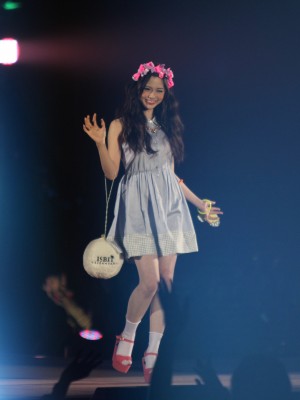 乃木坂46・白石麻衣、GirlsAward　2013 SPRING／SUMMER