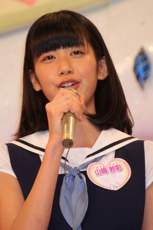 初のレギュラー冠番組「GO！オスカル！X21」の収録に参加した山﨑紗彩