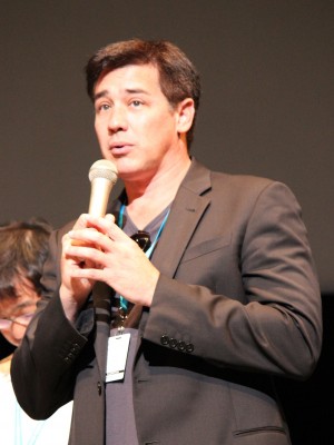 「サラネアおせっかい」舞台挨拶に登場したルアンリット・マッキントッシュ