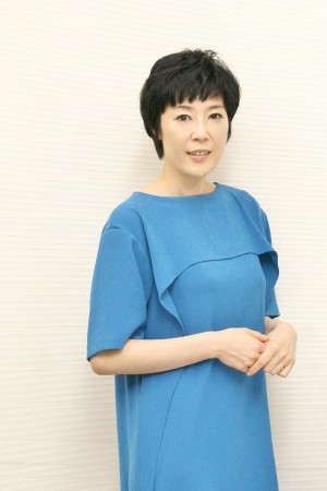 「ソドムの林檎～ロトを殺した娘たち」で“逆”整形した結婚詐欺師に挑んだ、寺島しのぶ