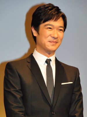 菅野美穂と4月上旬に結婚することを発表した、堺雅人