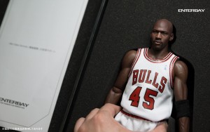 細部に及ぶまで立体的に塗装