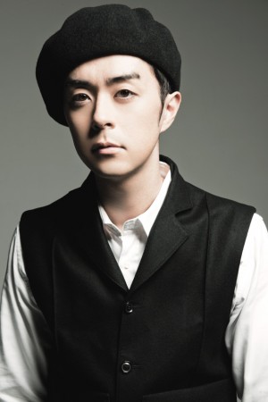 主題歌「シフトと時給と、ついでに愛をとりもどせ！！」を歌うヒャダイン