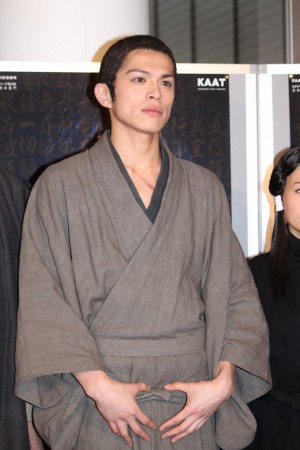 舞台『耳なし芳一』公開稽古前に囲み取材に応じてくれた、山本裕典