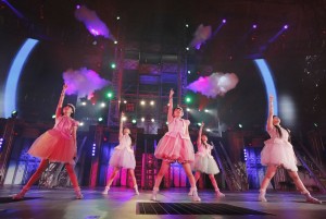 ももクロ、西武ドーム２days公演開催（14日公演の模様）