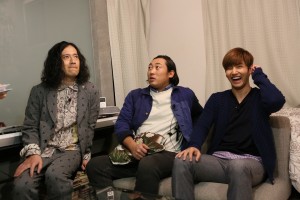 今夜16日23時放送の『キャサリン三世』のゲストは、ロバート秋山と東方神起チャンミン！