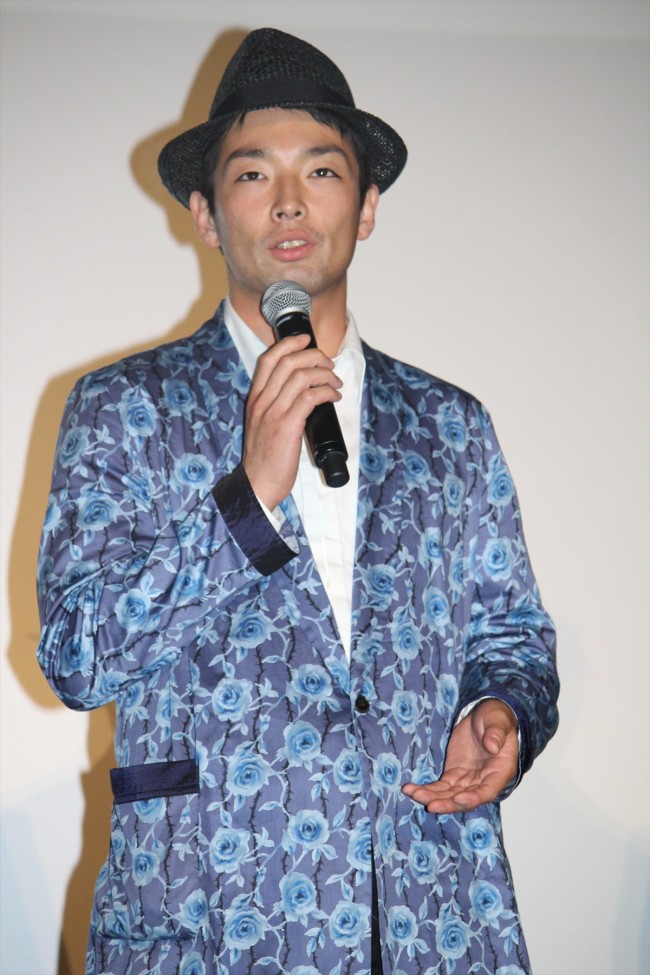 『聖☆おにいさん』完成披露試写会に登場した森山未來