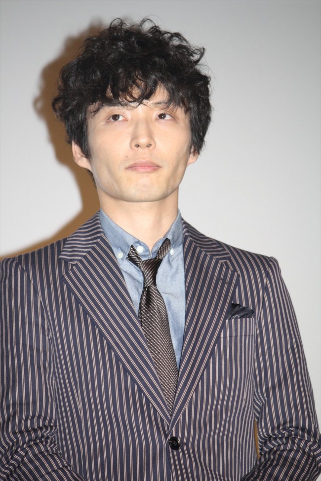 『聖☆おにいさん』完成披露試写会に登場した星野源