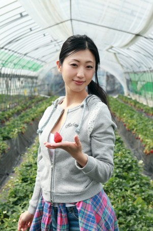 ヤングマガシン21号（4月21日発売）　壇蜜　巻頭＆グラビア