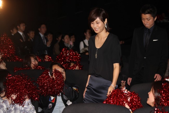 『藁の楯　わらのたて』プレミア試写会に登場した松嶋菜々子、藤原竜也