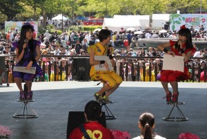 ラジオ公開収録に参加したももいろクローバーZ