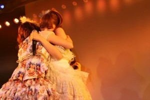 河西智美、AKB劇場卒業公演の模様