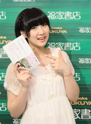 AKBへの思いと自身の声優の夢について語る仲谷明香