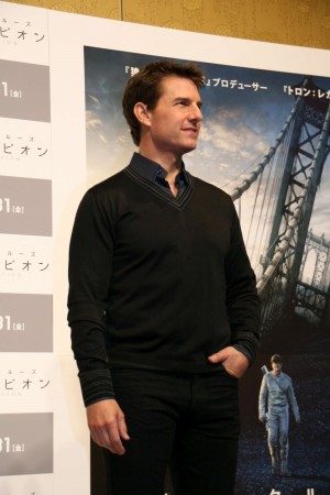 『オブリビオン』来日記者会見に登場したトム・クルーズ