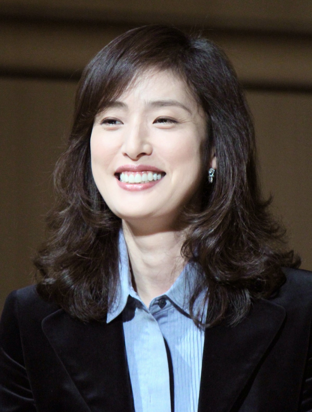 天海祐希 軽度の心筋梗塞で舞台降板 宮沢りえが急遽代役に 13年5月8日 エンタメ ニュース クランクイン 天海祐希 軽度の心筋梗塞で舞台降板 宮沢りえが急遽代役に 13年5月8日 エンタメ ニュース クランクイン