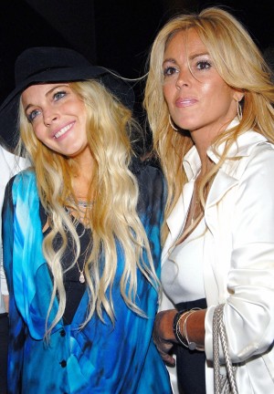 リンジー・ローハン＆母ダイナ