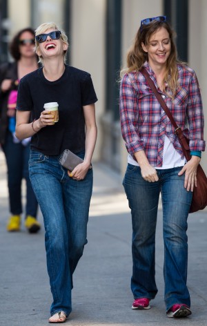 （5/15UP）アン・ハサウェイ