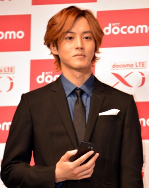 NTTドコモ新商品発表会に出席した松坂桃李