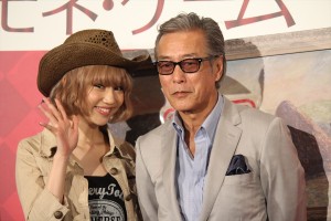 『モネ・ゲーム』公開直前イベントに登場した岩城滉一、水沢アリー