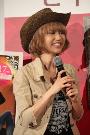 『モネ・ゲーム』公開直前イベントに登場した水沢アリー