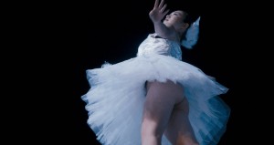 『フィギュアなあなた』場面写真