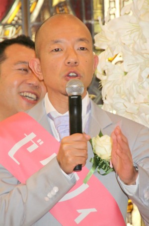 小峠英二（バイきんぐ）