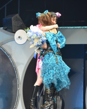 田中れいな　モーニング娘。卒業公演の模様