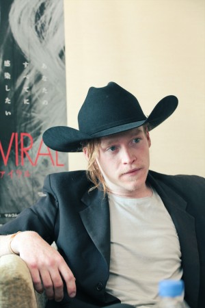 『アンチヴァイラル』ブランドン・クローネンバーグ監督＆主演ケイレブ・ランドリー・ジョーンズインタビュー