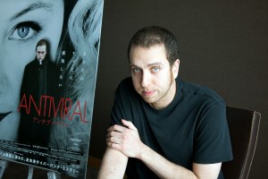 『アンチヴァイラル』ブランドン・クローネンバーグ監督＆主演ケイレブ・ランドリー・ジョーンズインタビュー