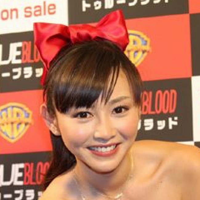 グラビアアイドルの杉原杏璃