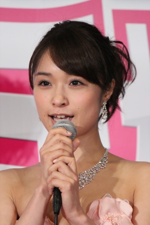 『ゴッドタン キス我慢選手権 THE MOVIE』完成報告会見に登場したみひろ