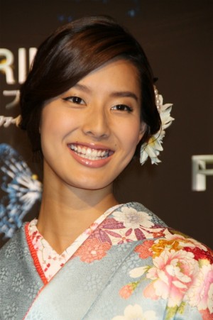 『FRINGE／フリンジ』来日イベントに登場した、ゲストのすみれ