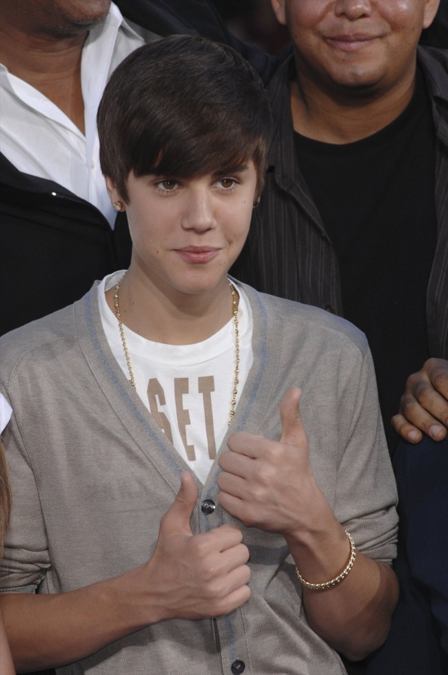 ジャスティン・ビーバー、Justin Bieber