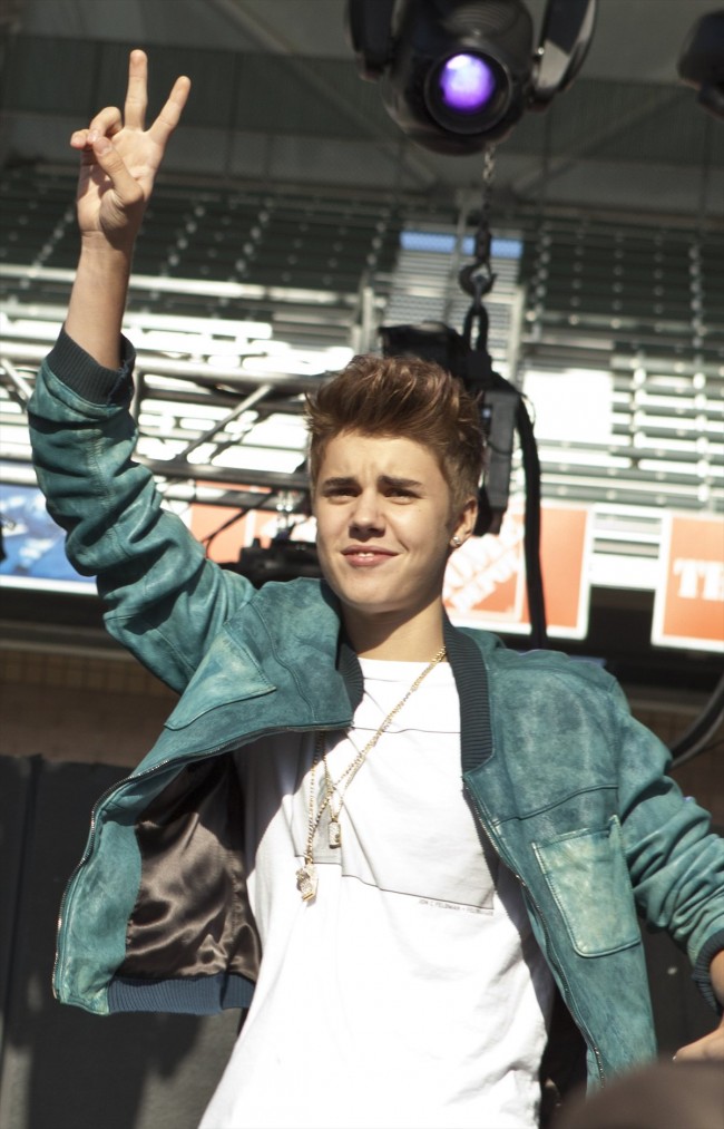 ジャスティン・ビーバー、Justin Bieber