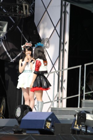 「AKB48　スーパーフェスティバル～日産スタジアム、小（ち）っちぇっ！小（ち）っちゃ くないし!!～」の様子