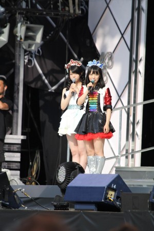 「AKB48　スーパーフェスティバル～日産スタジアム、小（ち）っちぇっ！小（ち）っちゃ くないし!!～」の様子