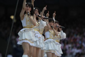 「AKB48　スーパーフェスティバル～日産スタジアム、小（ち）っちぇっ！小（ち）っちゃ くないし!!～」の様子