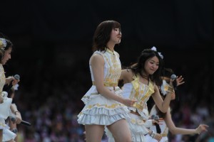 「AKB48　スーパーフェスティバル～日産スタジアム、小（ち）っちぇっ！小（ち）っちゃ くないし!!～」の様子