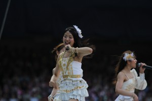 「AKB48　スーパーフェスティバル～日産スタジアム、小（ち）っちぇっ！小（ち）っちゃ くないし!!～」の様子