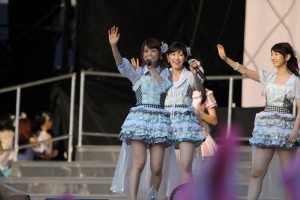 「AKB48　スーパーフェスティバル～日産スタジアム、小（ち）っちぇっ！小（ち）っちゃ くないし!!～」の様子