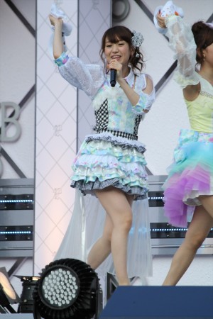「AKB48　スーパーフェスティバル～日産スタジアム、小（ち）っちぇっ！小（ち）っちゃ くないし!!～」の様子