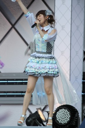 「AKB48　スーパーフェスティバル～日産スタジアム、小（ち）っちぇっ！小（ち）っちゃ くないし!!～」の様子