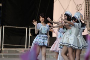 「AKB48　スーパーフェスティバル～日産スタジアム、小（ち）っちぇっ！小（ち）っちゃ くないし!!～」の様子