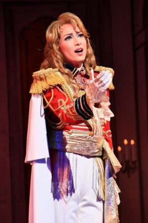 東京宝塚劇場公演『ベルサイユのばら』－フェルゼン編－　公開稽古の様子