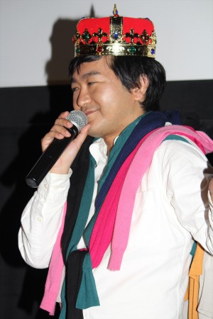 海外ドラマの発売記念イベントに登場した、小石田純一