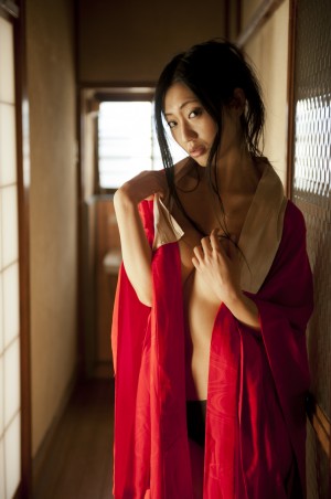 「百人一首」撮り下ろし写真解禁！『壇蜜女学園　業界用語の基礎知識』　Vol.3 ～歯科医・相撲・フィットネスの業界用語～　2013年6月21日発売