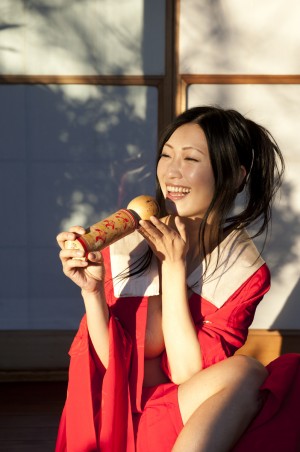 「百人一首」撮り下ろし写真解禁！『壇蜜女学園　業界用語の基礎知識』　Vol.3 ～歯科医・相撲・フィットネスの業界用語～　2013年6月21日発売