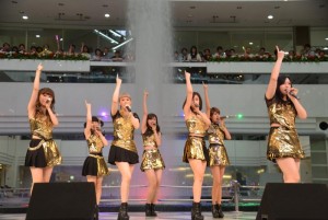 Berryz工房新曲『ゴールデン チャイナタウン／サヨナラ ウソつきの私』発売イベント開催