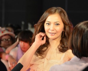 MTV VMAJレッドカーペットに登場した華原朋美
