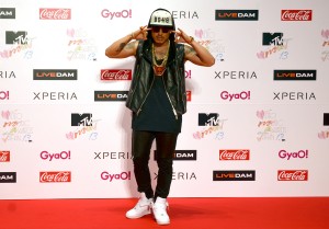 AK‐69、『MTV VIDEO MUSIC AWARDS JAPAN 2013』レッドカーペット